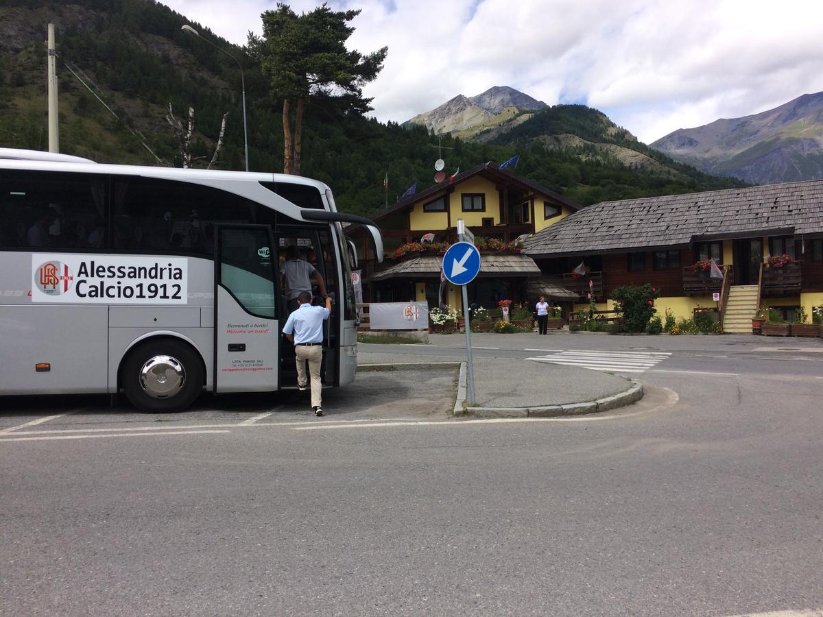 Hotel Ca Fiore Bardonecchia Exterior foto